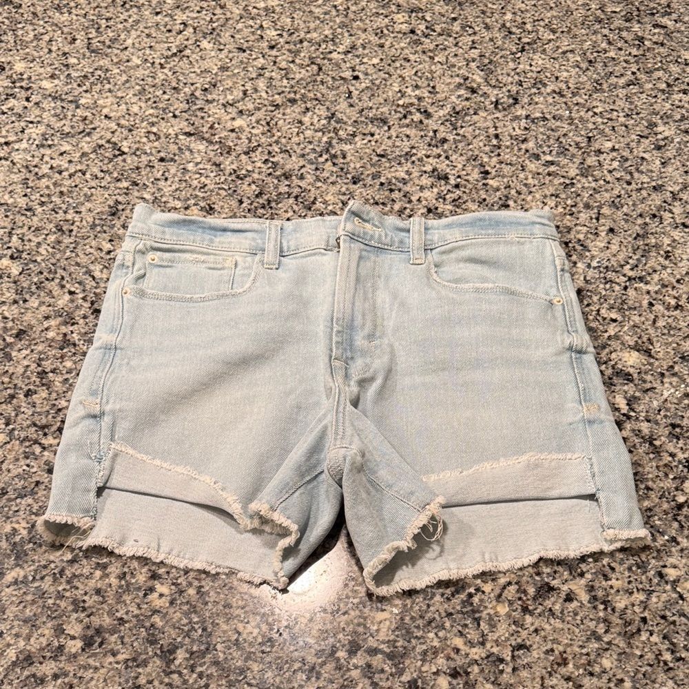 Kensie Light Wash Jean Shorts